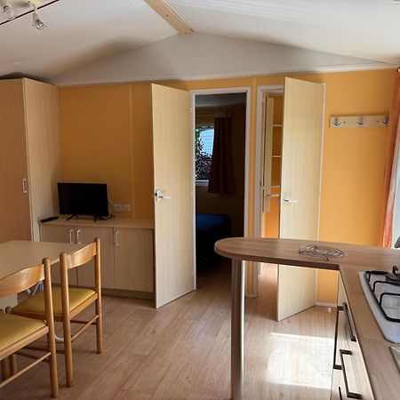 Camping De La Mottelette Forest-Montiers Exterior photo